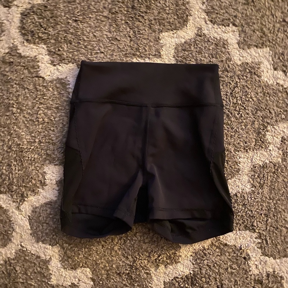 lululeomon spandex